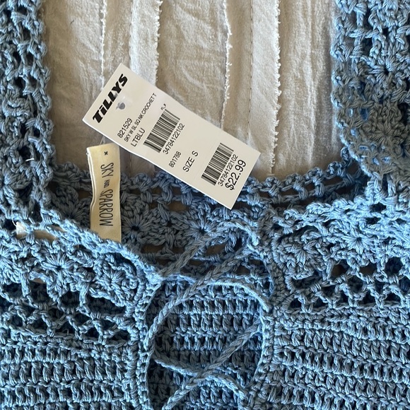 TRENDY CROCHET TANK!! - Picture 3 of 3